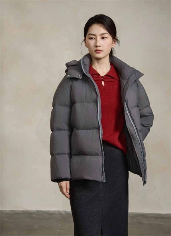 禾等HelenModa：羽绒暖冬，解锁女性冬日魅力密码
